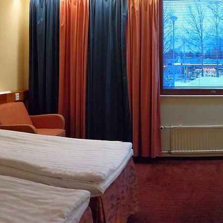 Hotel Jaemsae Esterno foto